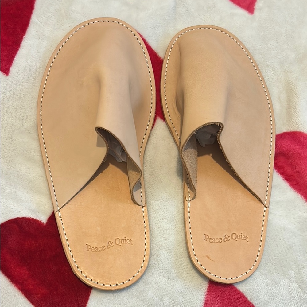 Peace & Quiet Tan Leather Sandals